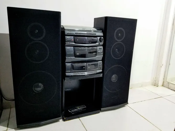 Som Sanyo Vintage 