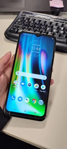 Celular Moto G9