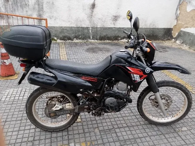 Vendo ou troco em moto de menor cilindrada.ex.bros titan