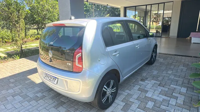 Volkswagen Up! Move 1.0 TSI Total Flex 12V 5P 2017