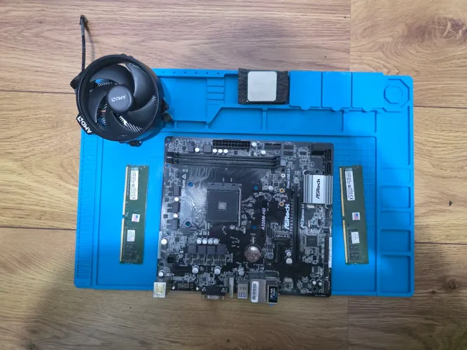 Kit Upgrade AMD Ryzen 3 2200G (Com cooler box) + 16GB RAM + Fonte 650W + Placa mãe A320