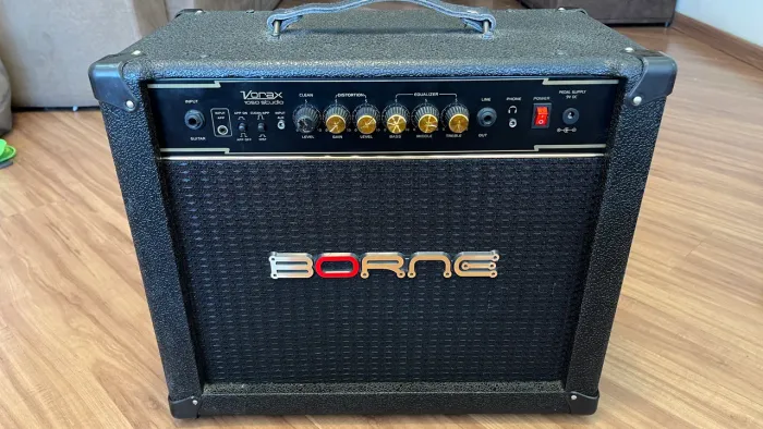 Amplificador Guitarra Borne Vorax 1050 Studio 50w Cor Preto