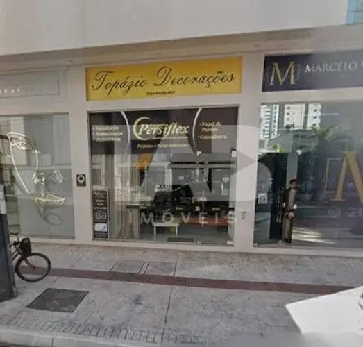 Sala comercial com 57m² à venda em Balneário Camboriú
