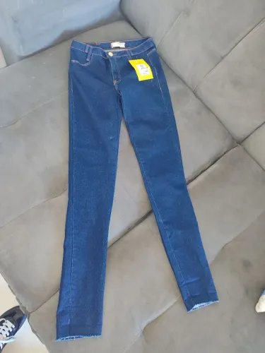 Calça Jeans feminina tamanho 14