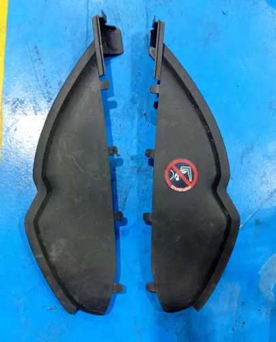 Par Tampa Lateral do Painel CHEVROLET S10 2018