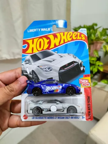 Kit 2 Hot Wheels Mainline Nissan GTR R35 Liberty Walk 