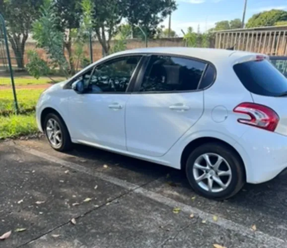Peugeot 208 Active/active Pack 1.5 Flex 8V 5P 2015