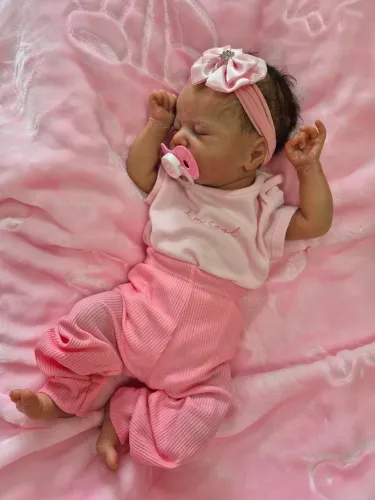 Bebê reborn impecável