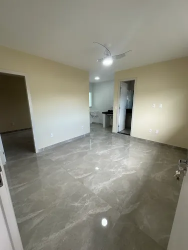 Alugo Apto 1 Quarto no Araçás apenas para Mulher.