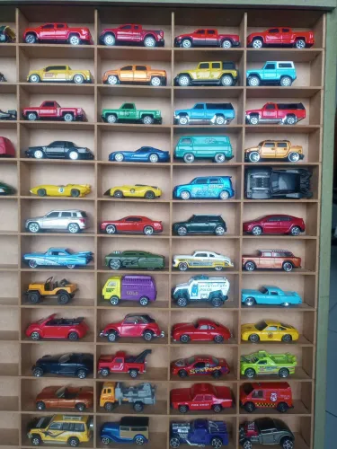 Miniatura hot Wheels Maisto temático 1/64