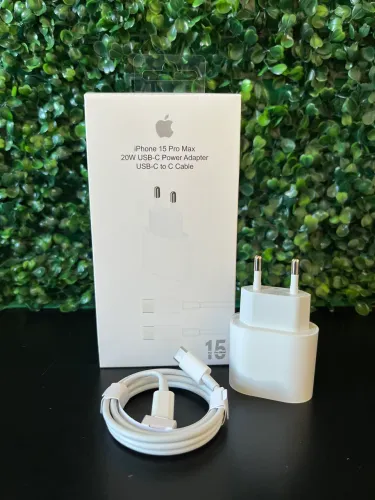 Carregador de iPhone Turbo USB-C com Entrega Rápida!