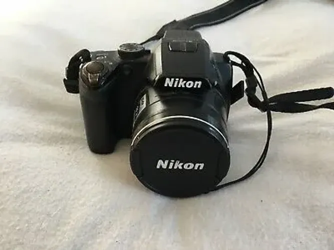 VENDE-SE CÂMERA NIKON COOLPIX P100
