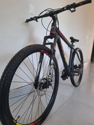 Vende-se, está em boas condições