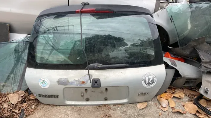 vidro da mala Renault Clio 2005