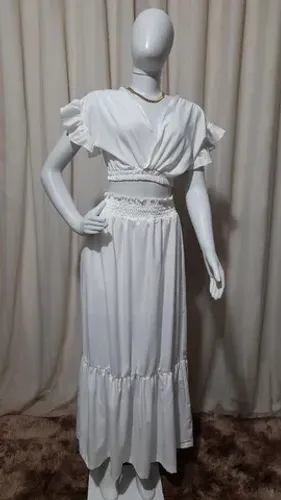 Conjunto de cropped com saia longa