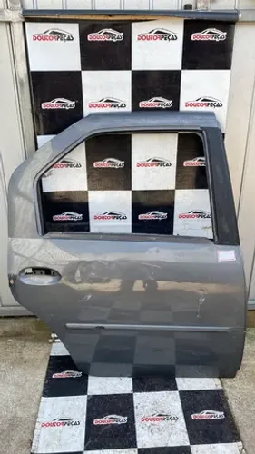 Porta Traseira Direita Lisa c/detalhes Renault Logan 08 à 14