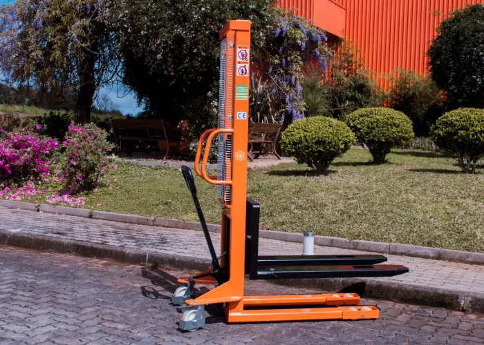 Empilhadeira manual nova 
