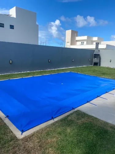 Capa para piscina azul - 100% impermeável
