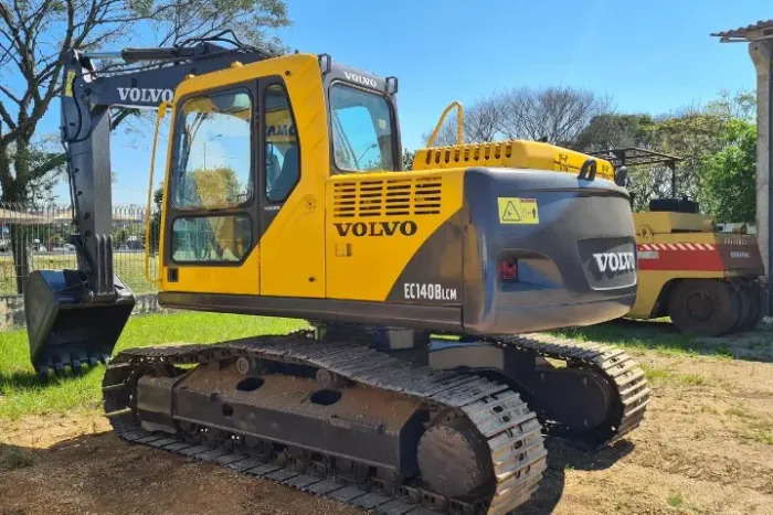 Escavadeira Volvo EC140