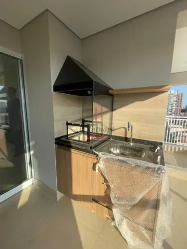 Apartamento com varanda gourmet no Tatuapé
