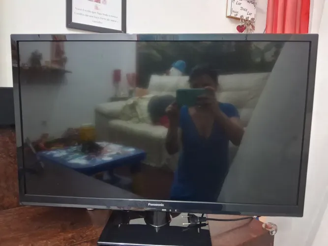 Tv LED LCD Panasonic 32"