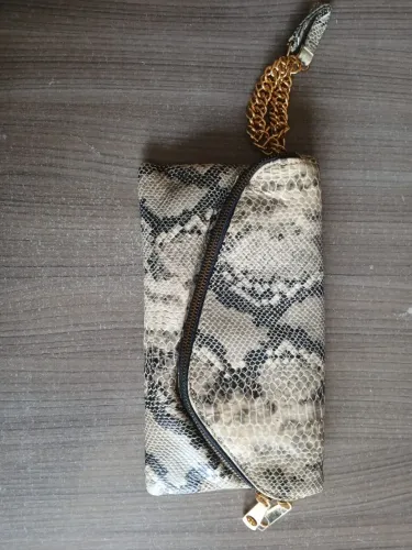 BOLSA  SEMI-NOVA 160,00