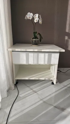 Gaveteiro branco para escritório com rodinhas