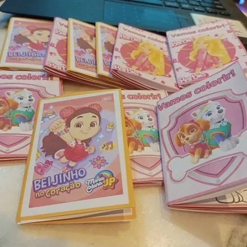 Lembrancinha personalizada Livros de colorir + jogo da memoria infantis diversos