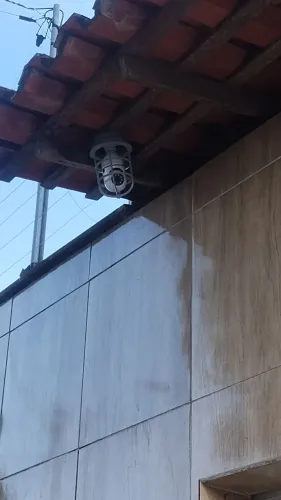 INSTALAÇÃO E MANUTENÇÃO DE CÂMERAS