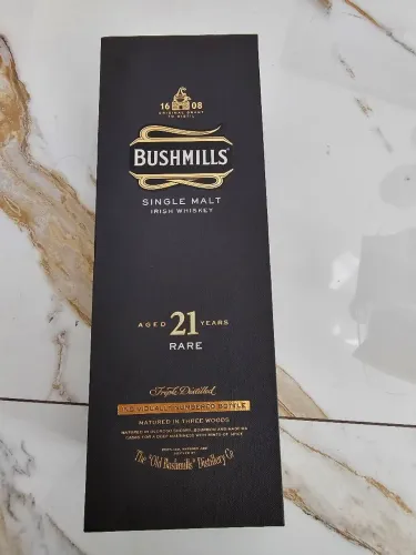 Bushmills 21 Anos Single Malt Irish Whiskey raro numerado
