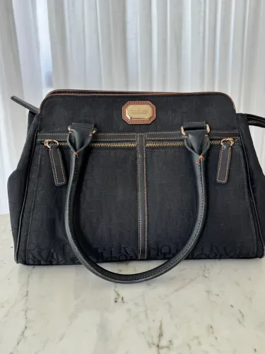 Bolsa Victor Hugo em ótimo estado