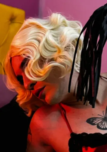 PERUCA ESTILO MARILYN MONROE