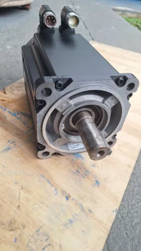 Servo motor allen bradley 7.25 cv.