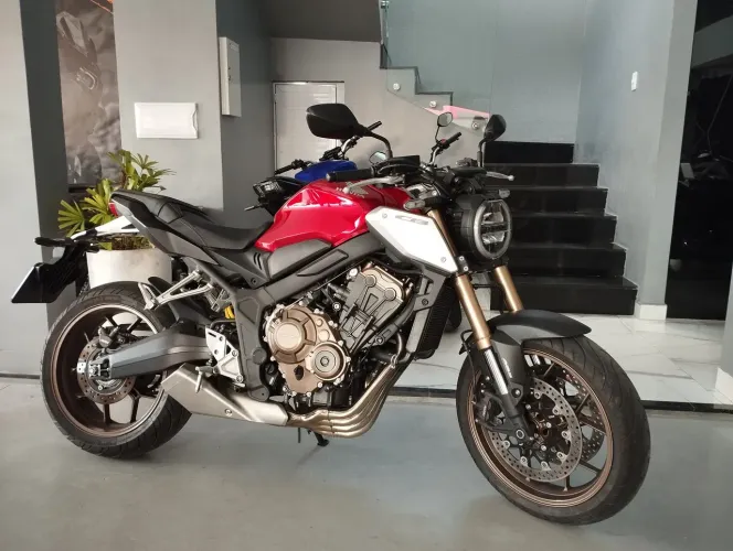 CB 650 R 2023