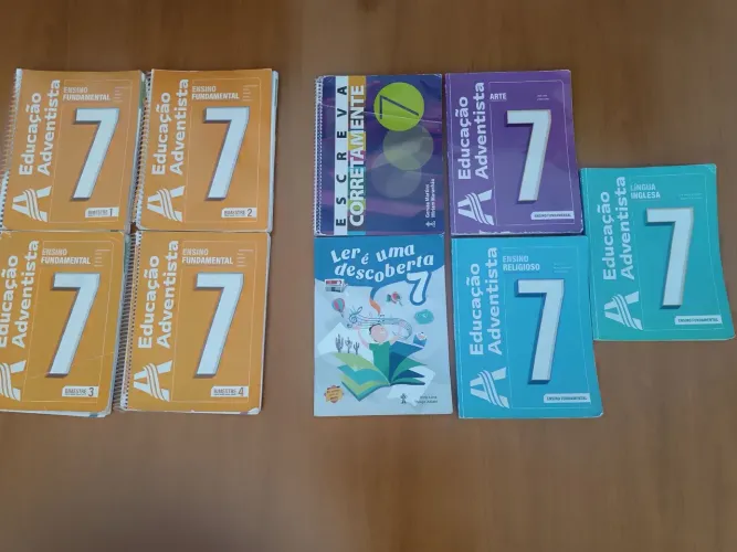 Livros didáticos e Paradidáticos do Colégio Adventista 
