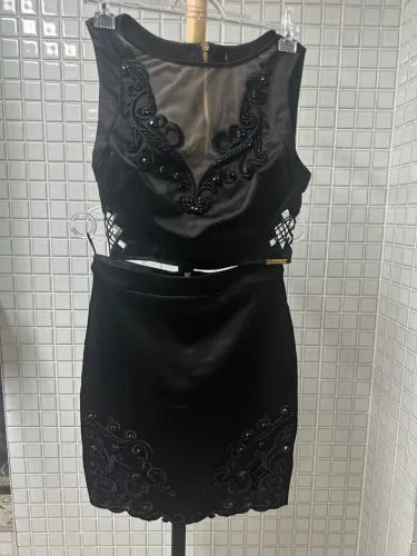 Conjunto Dimy saia e cropped preto look São João