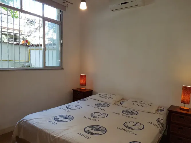 Cama box de casal Pullman