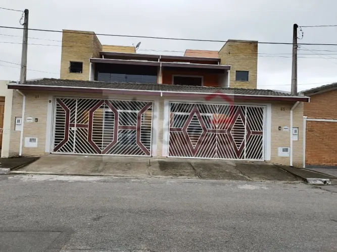 Sobrado à venda no bairro Alto do Cardoso - Pindamonhangaba/SP