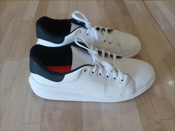 Tênis casual branco 