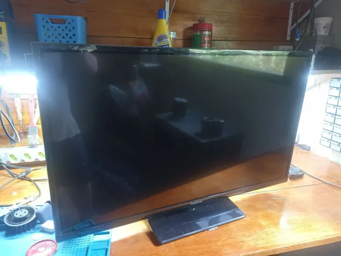 Tv Panasonic com defeito 
