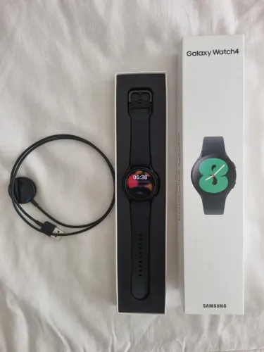 Samsung Galaxy Watch 4 