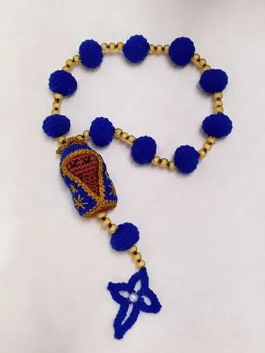 Terço artesanal de crochê