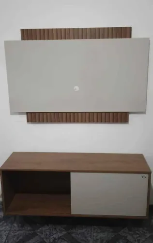 Rack com painel Málaga