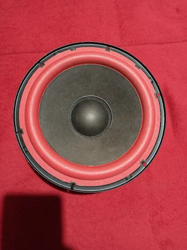 Vendo Subwoofer 8"  6 Ohms 