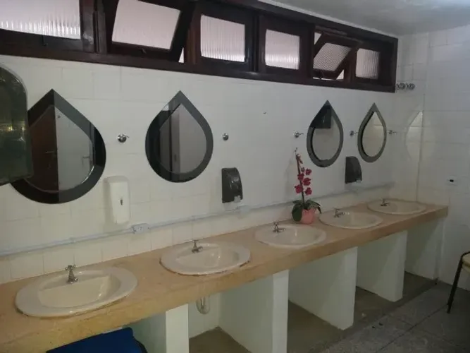 Alugo chacara em Piraquara