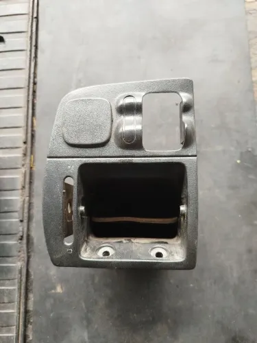 Moldura do interruptor de farol Gil G2 bola 