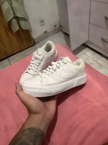 Nike Court Legacy Lift nunca usado