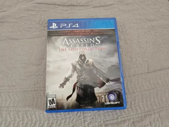 Assasin creed ezio collection ps4 mídia física