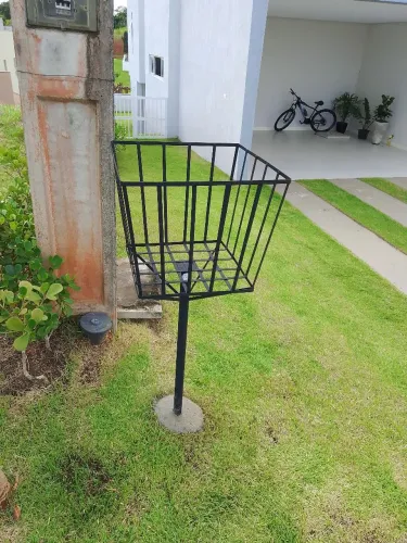 Lixeira reforçada