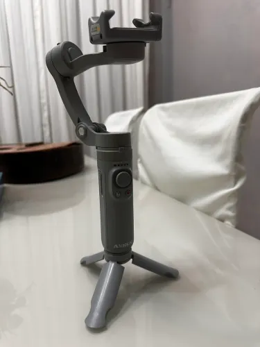 ? Estabilizador Gimbal AXNEN para Celular + Tripé